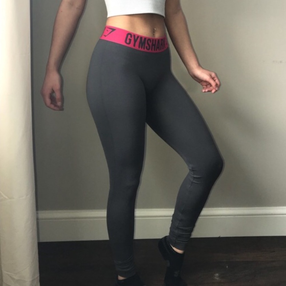 GYMSHARK FIT LEGGINGS GREY CRANBERRY